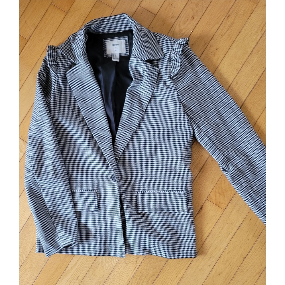 Forever 21 houndstooth blazer